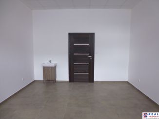 MASARYKOVA: 22,55 m2 - priestory S UMÝVADLOM NA SLUŽBY - PRÍZEMIE